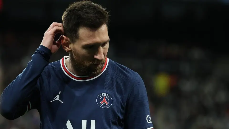 Aficionados del PSG piden que Messi regrese al Barça: "Es un jubilado que llegó a París"