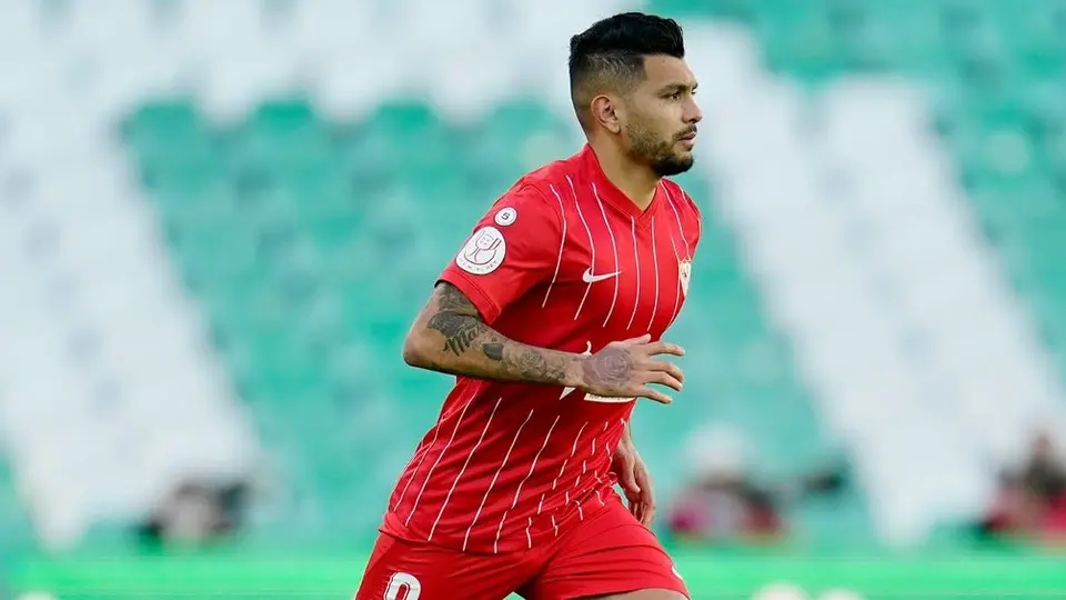 Tecatito Corona: Debutó con el Sevilla durante la Copa del Rey vs Real Betis