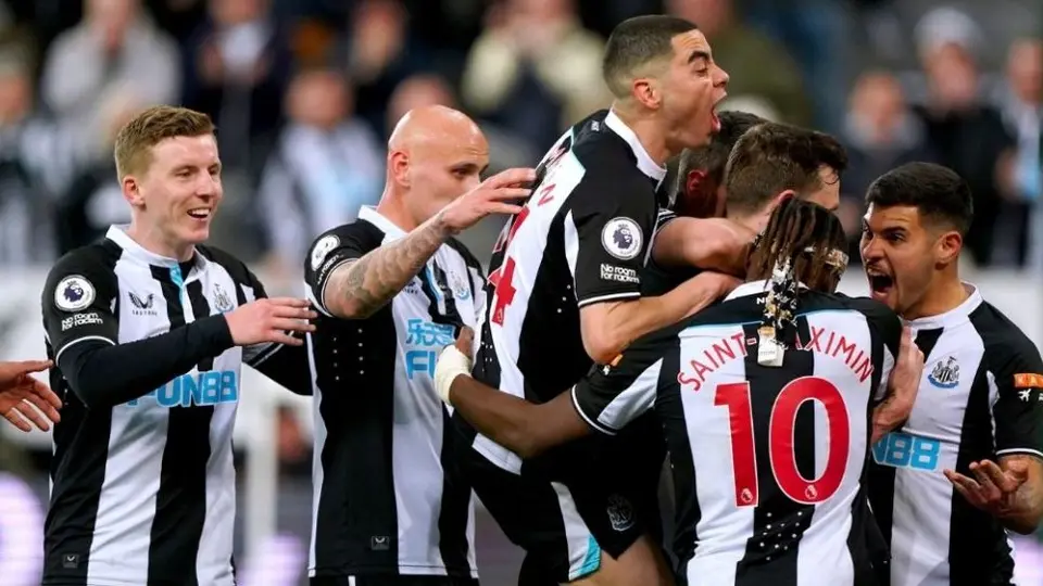 Premier League: Newcastle derrotó por la mínima al Wolverhampton con un penalti dudoso