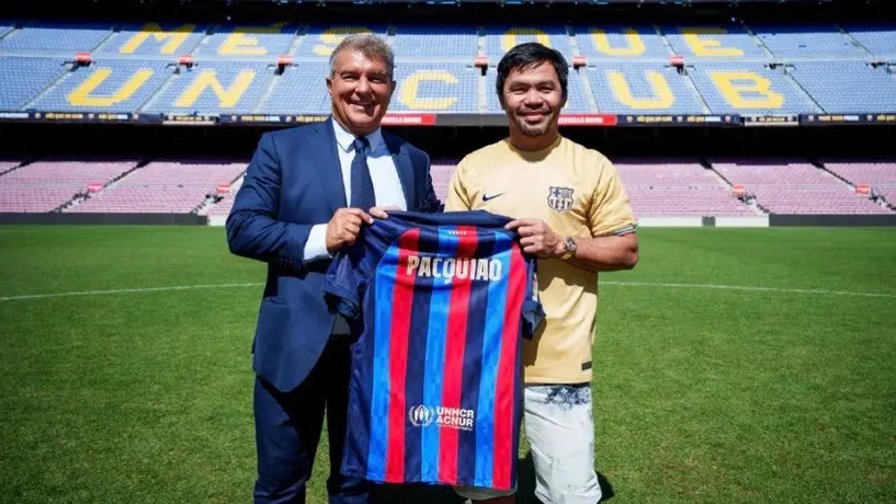 Video: Manny Pacquiao visitó al Barcelona y portó nuevo jersey color oro