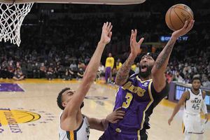 NBA: Anthony Davis será baja de Lakers por cuatro semanas