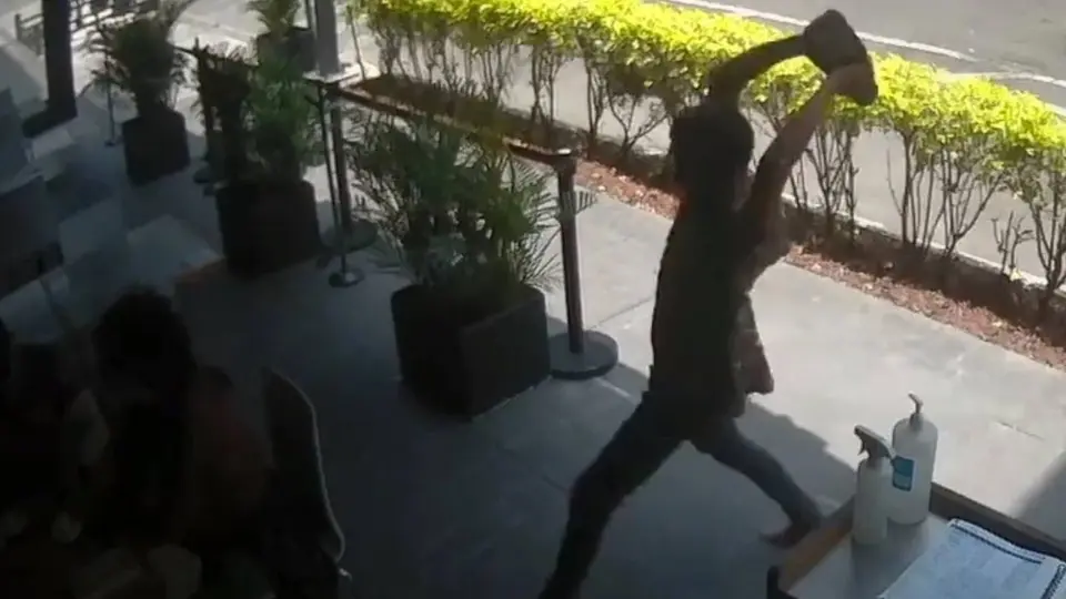 CDMX: Taquería no quiere responder tras agresión a un menor con un tabique en la Roma