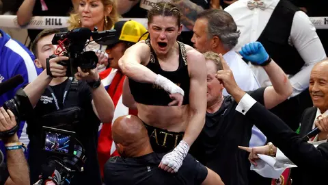 Katie Taylor se impuso en polémica Decisión Dividida a Amanda Serrano