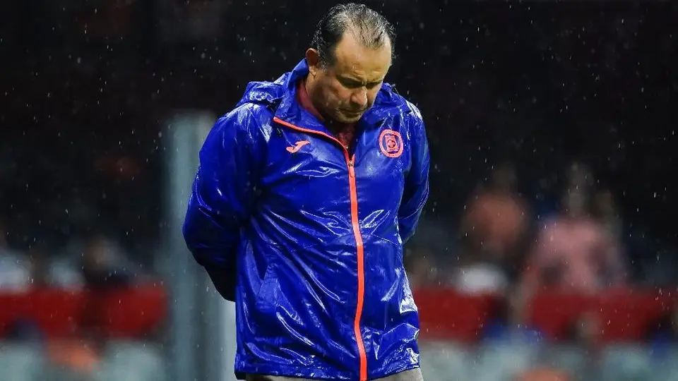 Cruz Azul: ¡Fuera Reynoso! Así lo gritaron los aficionados en medio de la tormenta