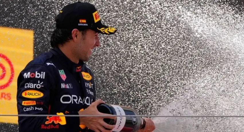 Checo Pérez fue elogiado durante el GP de España: 'Qué capo, con el mexicano no se juega'