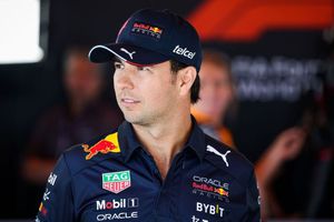 Checo Pérez: Se quejó con Red Bull por la falta de rebufo de Max Verstappen