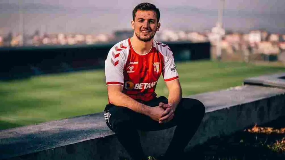 Eugenio Pizzuto: Debutó con el Braga B de Portugal ante Lusitania