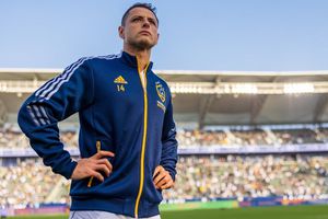 Chicharito Hernández explotó contra un gamer: ‘Aprende a limpiarte el cu…’