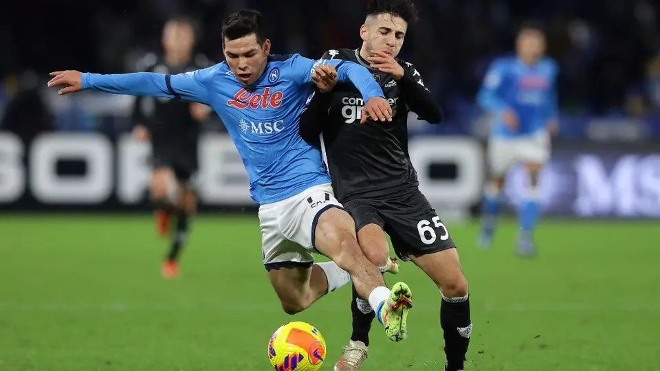 Chucky Lozano: El delantero napolitano responde a su doble en TikTok