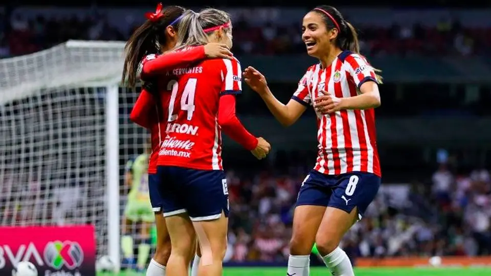 Alfaro tras remontada de Chivas vs América en Clásico: 'El cambio de actitud fue la clave'