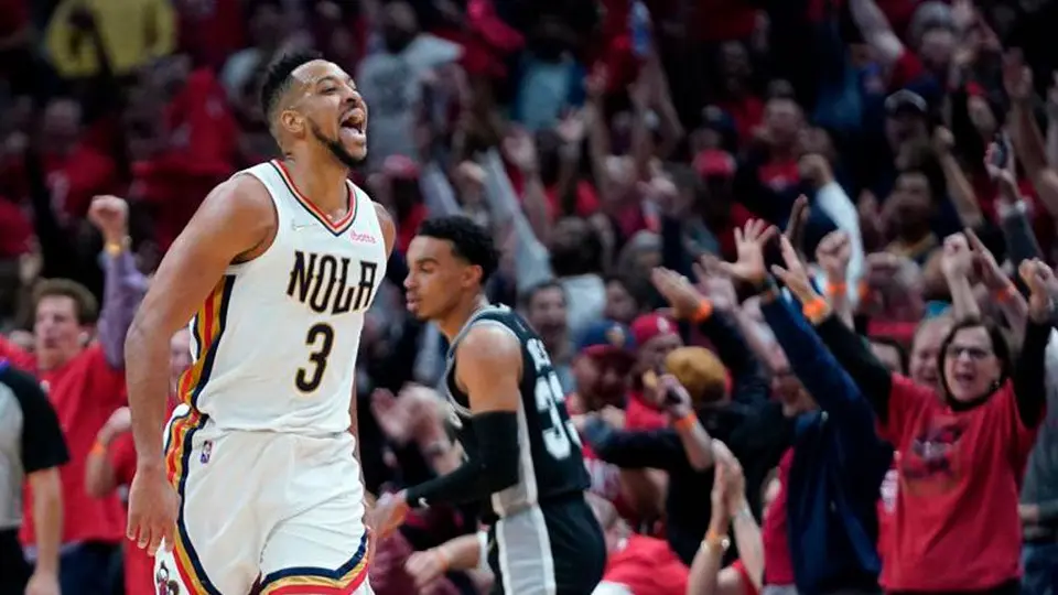 NBA: CJ McCollum comandó victoria de Pelicans para eliminar a los Spurs