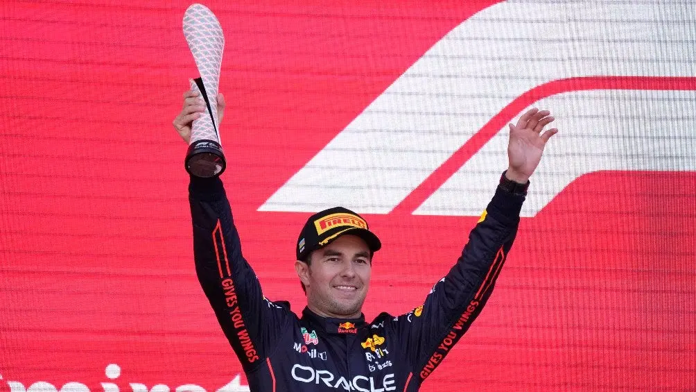 Checo Pérez tras su podio en el GP de Bakú | AP