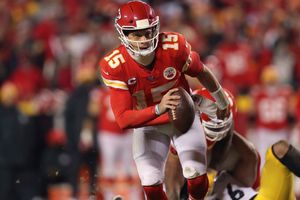 NFL: Kansas City Chiefs aplasta a Steelers y se instala en la Ronda Divisional