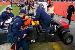 Denver: Teddy Bridgewater fue llevado a un hospital tras sufrir una lesión en la cabeza
