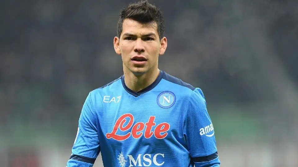 Chucky Lozano: Protagonista en el calendario 'edición especial' del Napoli