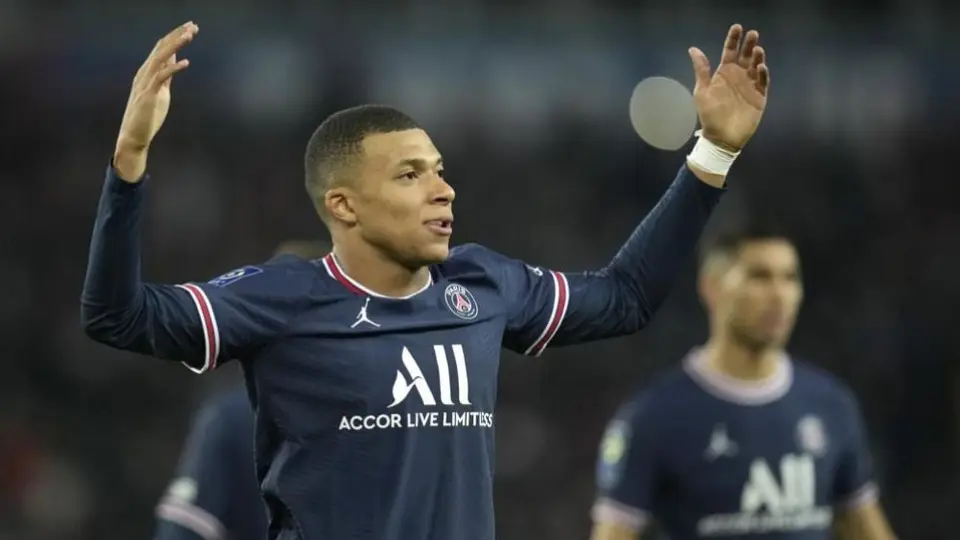 Ronaldinho: 'Me encanta ver jugar a Mbappé, se parece a los jugadores brasileños'