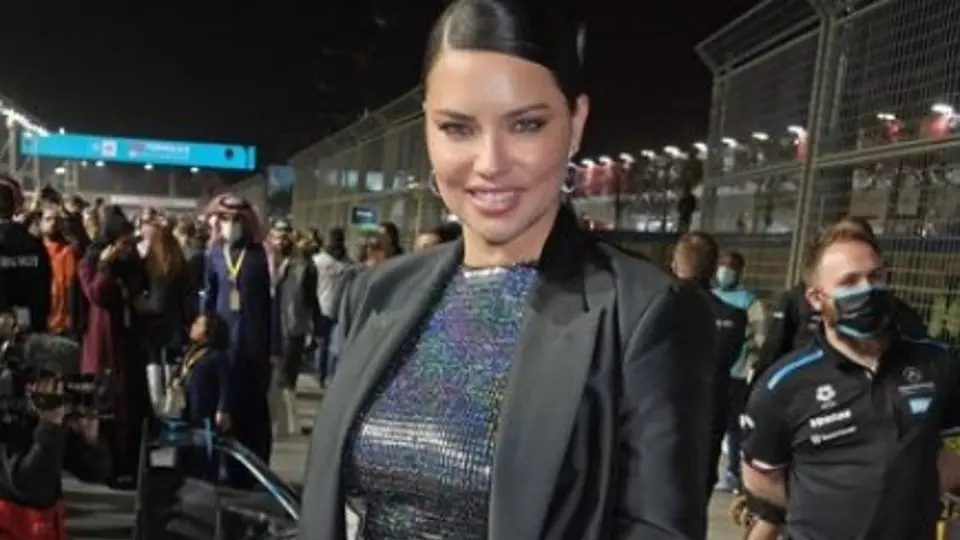 Fórmula E: Adriana Lima, invitada especial en el World Championship de Arabia Saudita
