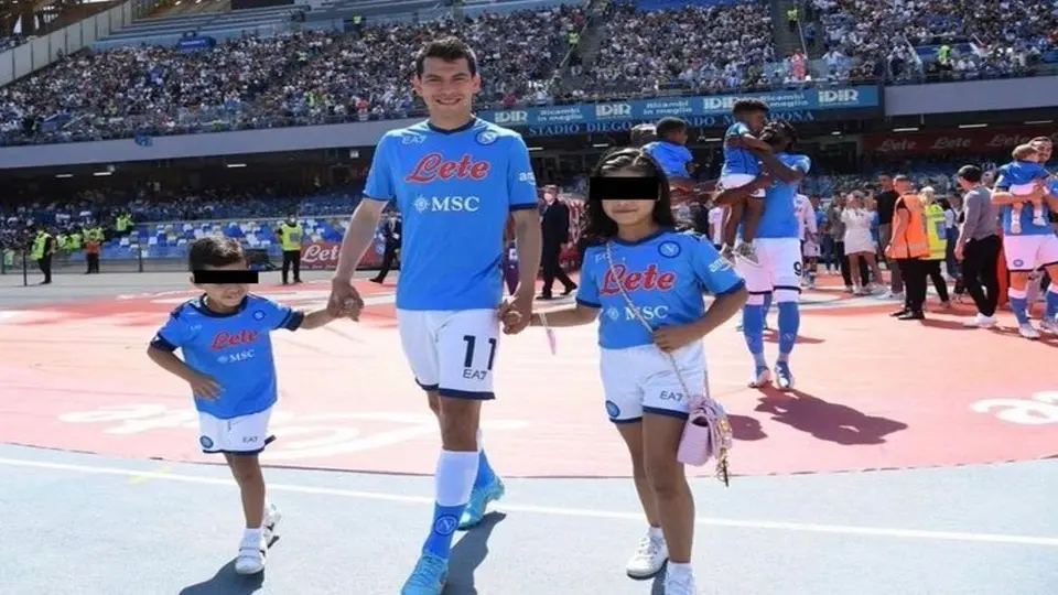 Día del Padre: Chucky Lozano recibió felicitación del Napoli