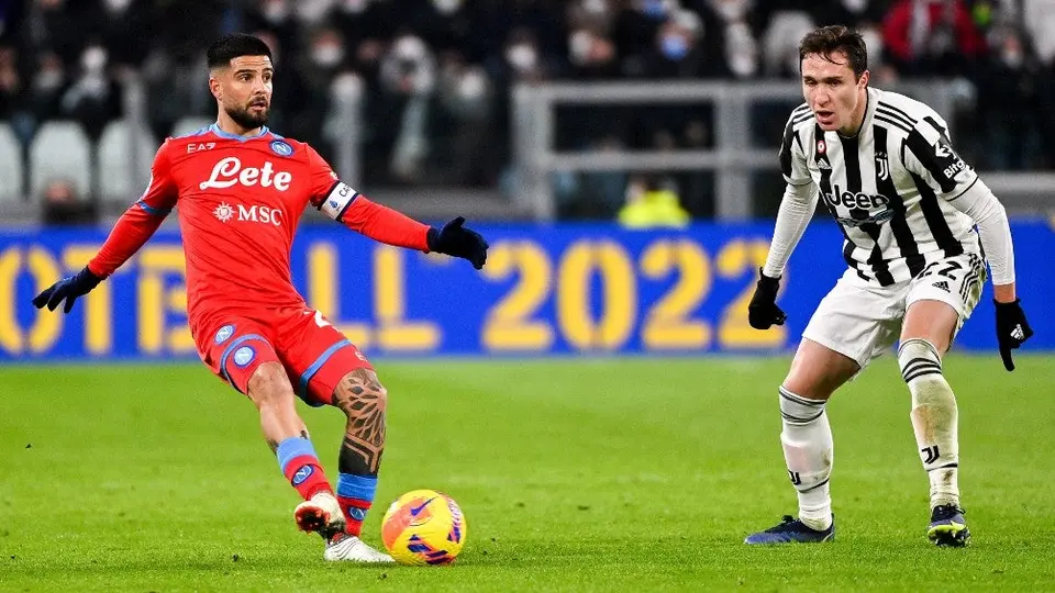 Chucky Lozano: Napoli repartió puntos frente a Juventus