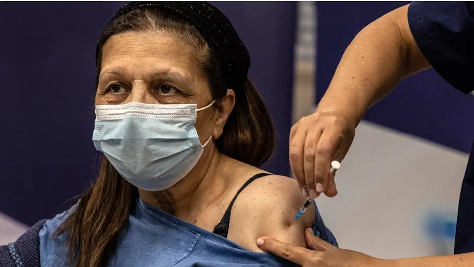 Coronavirus: Israel inició cuarta dosis de vacunación contra el Covid-19 ante alza de contagios