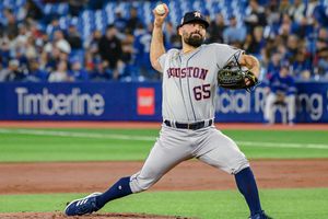 José Urquidy: Segunda victoria del mexicano en triunfo de Astros sobre Blue Jays