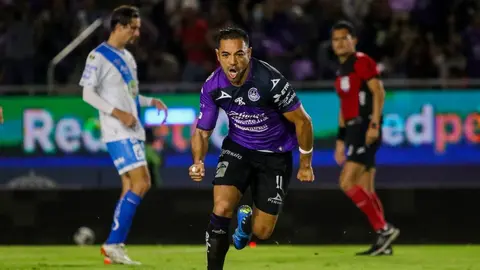 Marco Fabián, invitado especial del Eintracht en la Final de la Europa League