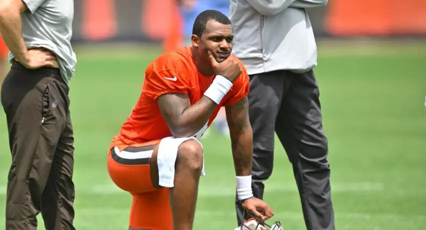 NFL: Deshaun Watson logró acuerdo con 20 mujeres que lo acusan de conducta sexual inapropiada
