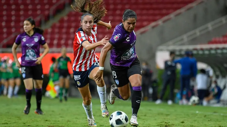 Michelle González sobre Chivas: 'No nos obsesionamos con el liderato'
