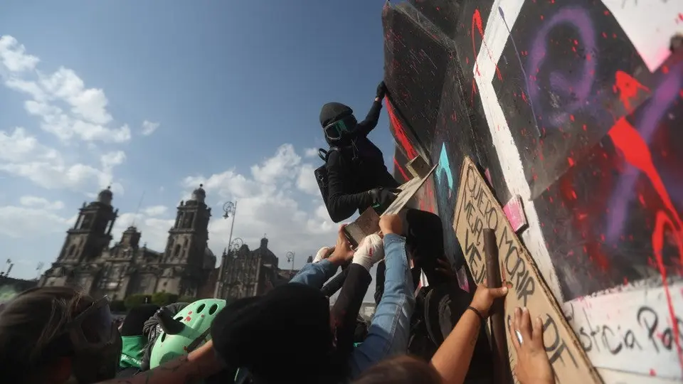8M: Marcha por el Día de la Mujer deja al menos 12 personas heridas