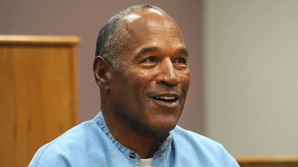 O.J. Simpson terminó su libertad condicional; ahora es un hombre libre