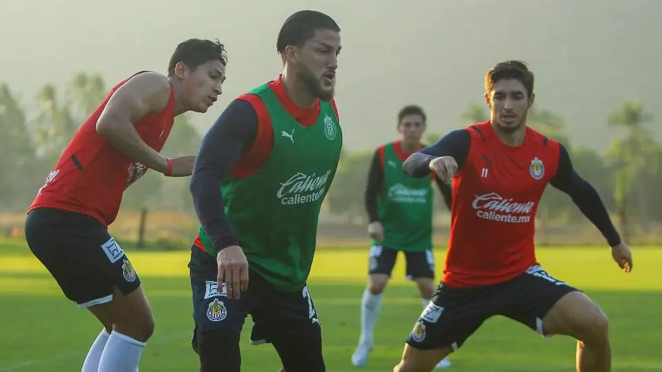 Chivas: Antuna y Mayorga, en la convocatoria para el amistoso vs Mineros de Zacatecas