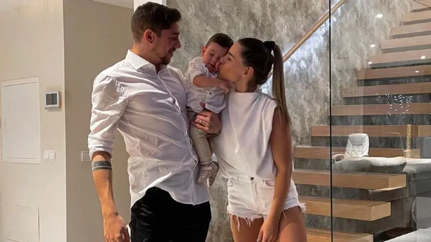 Federico Valverde y Mina Bonino con su hijo | INSTAGRAM @:Minabonino