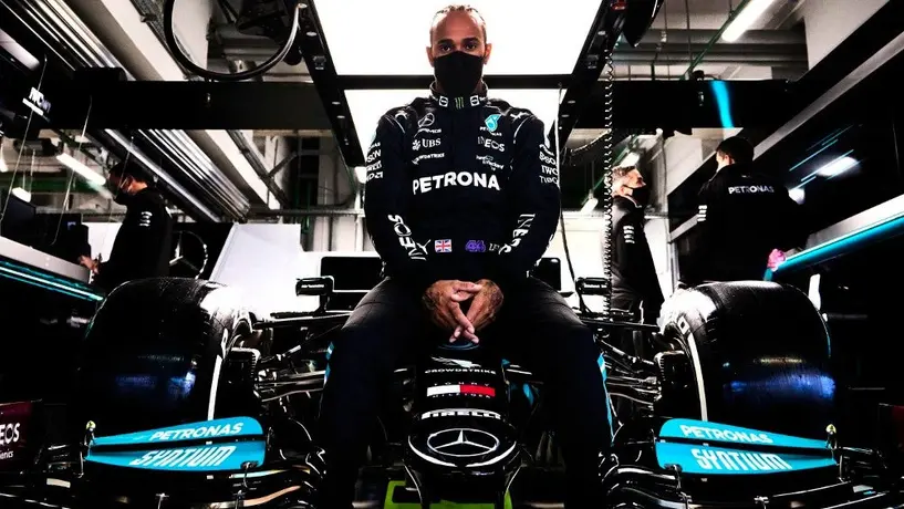 Hamilton confesó que el racismo lo obligó a ser competitivo: "Era el último en ser elegido"