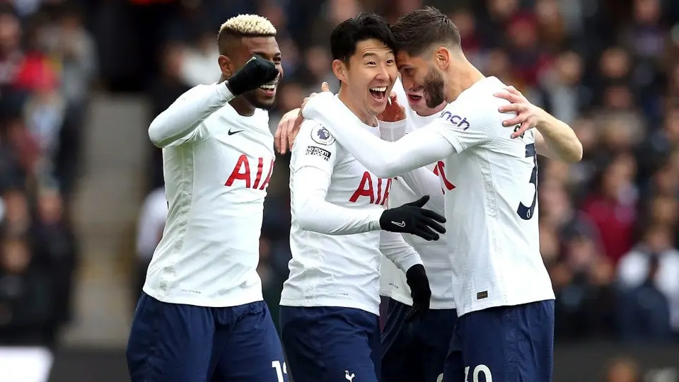 Premier League: Tottenham goleó a Aston Villa y se afianza en puestos de Champions