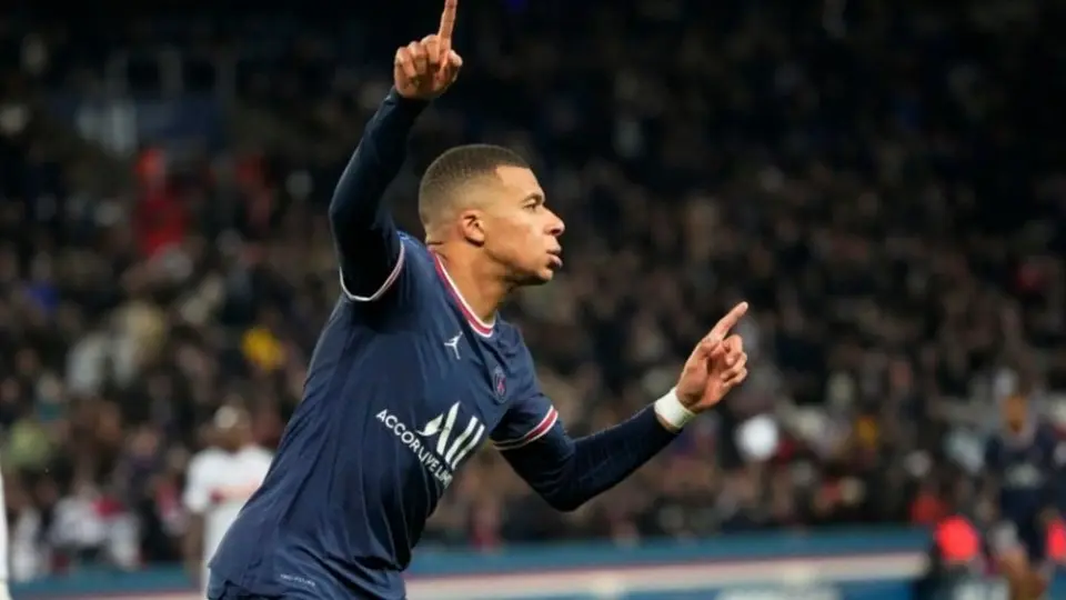 Kylian Mbappé: ¿Qué aspectos pueden convencer a francés de renovar con el PSG?