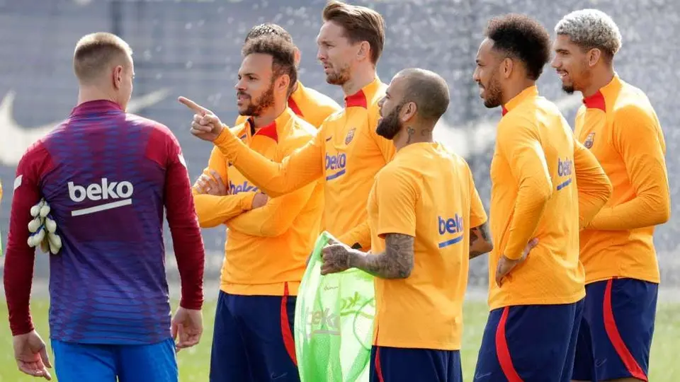 Dani Alves sobre la goleada al Real Madrid: "Barcelona metió 0-4, pero el resultado justo era un 0-6"