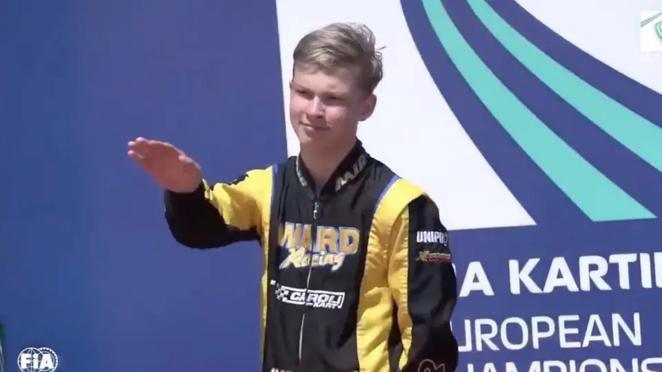 Piloto ruso hizo el saludo nazi en el podio; la FIA investiga el caso