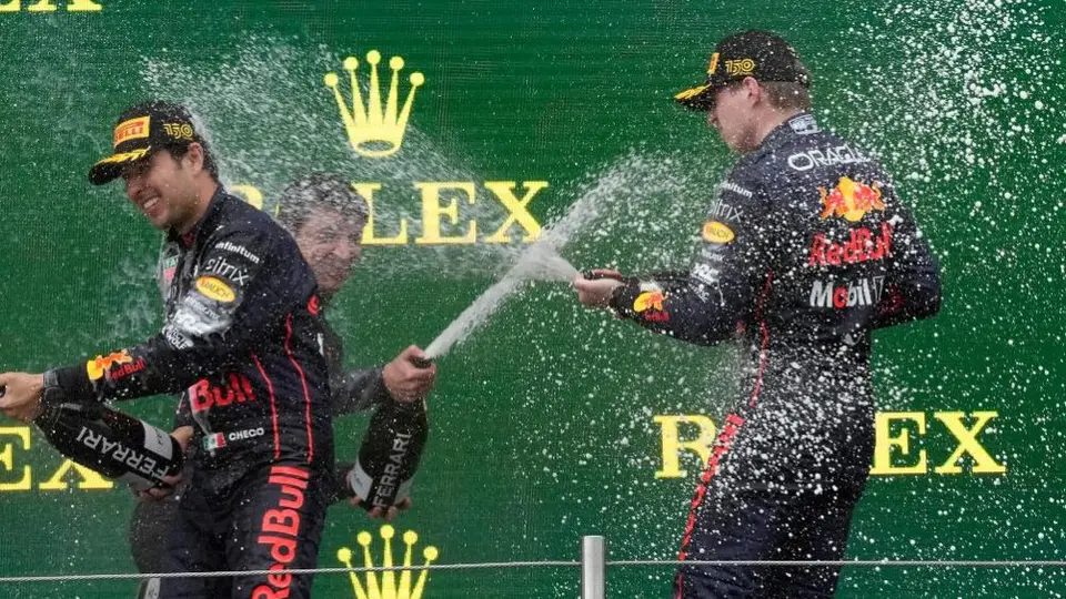 Horner: 'Fue fantástico lo de Checo Pérez, nuestro primer 1-2 desde 2016'