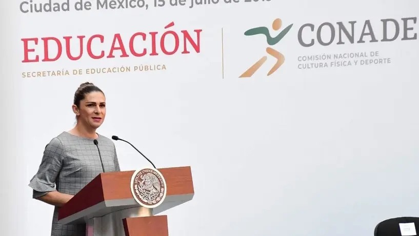 Conade prohíbe a sus atletas becados realizar críticas en redes sociales