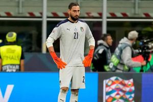Gianluigui Donnaruma: El arquero italiano se disculpó con la afición por no clasificar al Mundial