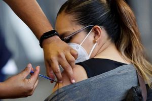 Covid-19: Gobierno de la CDMX anunció la fecha para tercera dosis de personas de 18 a 29 años