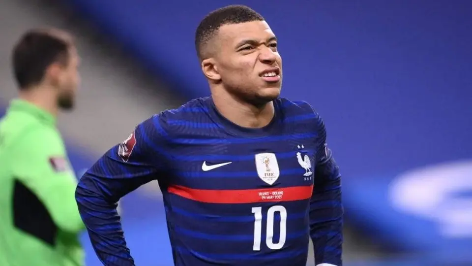 Robert Lewandowski y Kylian Mbappé rechazan idea de Mundial cada dos años