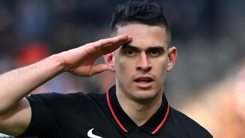 Santos Borré dedicó gol a Freddy Rincón en la Europa League ante Barcelona