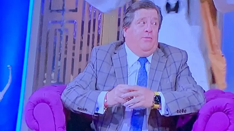 Piojo Herrera grabó programa de comedia hace dos meses y fue emitido tras eliminación vs Atlas