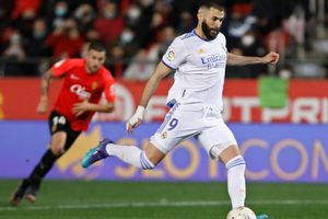 Karim Benzema presume su nueva joya: un Bugatti Chirón de 2.4 mde