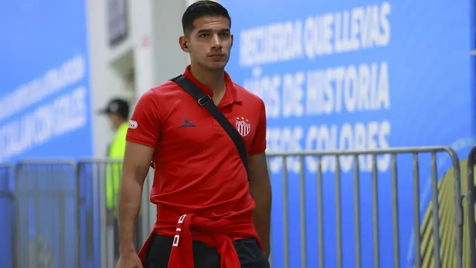 Chucho López: Es fichado por el Municipal de Guatemala