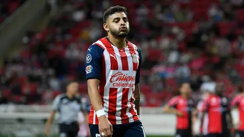 Chivas: Alexis Vega sería ‘congelado’ si su agente no negocia con el Rebaño