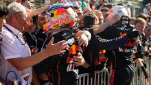 Helmut Marko sobre la ‘batalla’ de Checo y Verstappen: ‘Max demostró ser mejor’