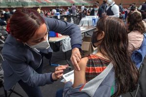 Claudia Sheinbaum reveló que se rompió el récord de vacunas aplicadas en CDMX