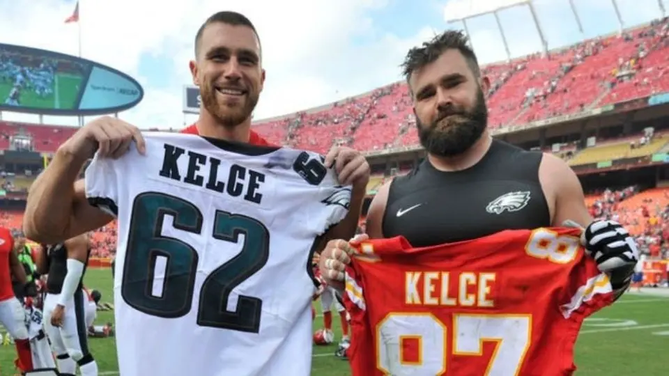 Madre de Jason y Travis Kelce asistió a los partidos de playoffs de sus hijos el mismo día